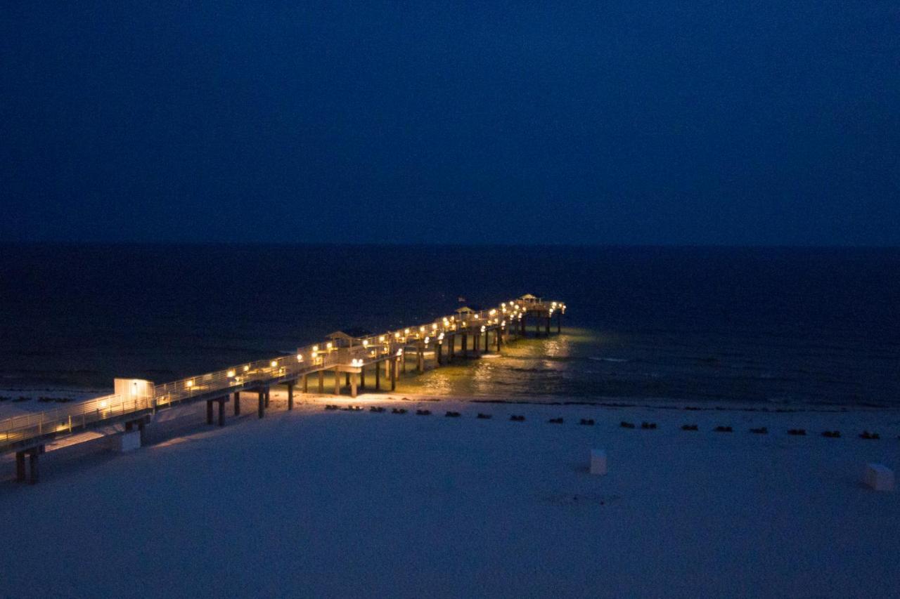 Emerald Skye 52 By Albvr - Beautifully Decorated Beachfront Condo شاطئ أورانج المظهر الخارجي الصورة