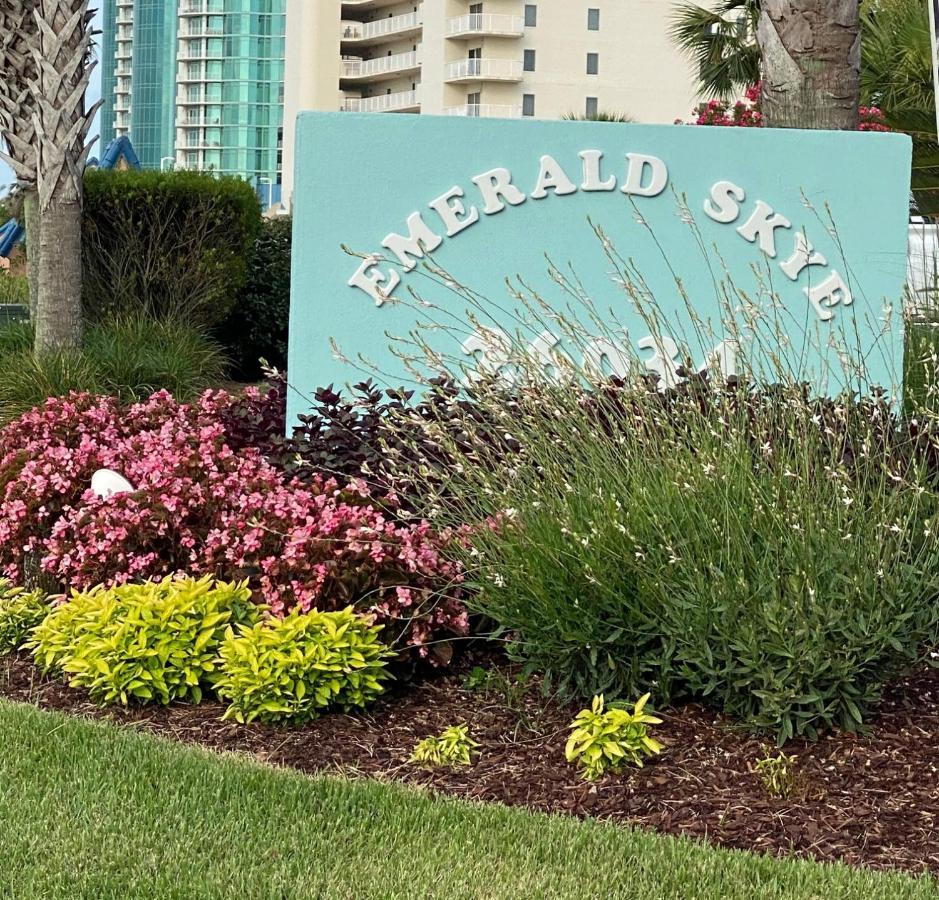 Emerald Skye 52 By Albvr - Beautifully Decorated Beachfront Condo شاطئ أورانج المظهر الخارجي الصورة